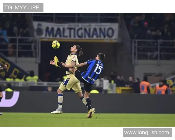 追逐足球梦的少年与命运的较量与人质的救赎之路